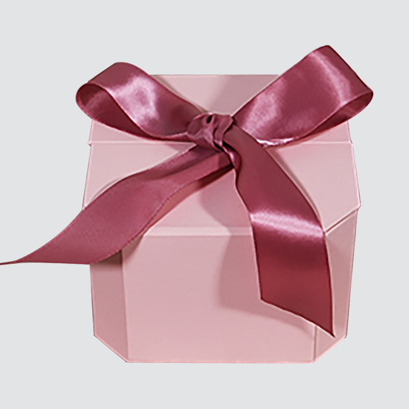 الوردي الحلو bowknot هدية مربع على شكل رفرف شمعة كأس الشوكولاته علبة هدية رائعة